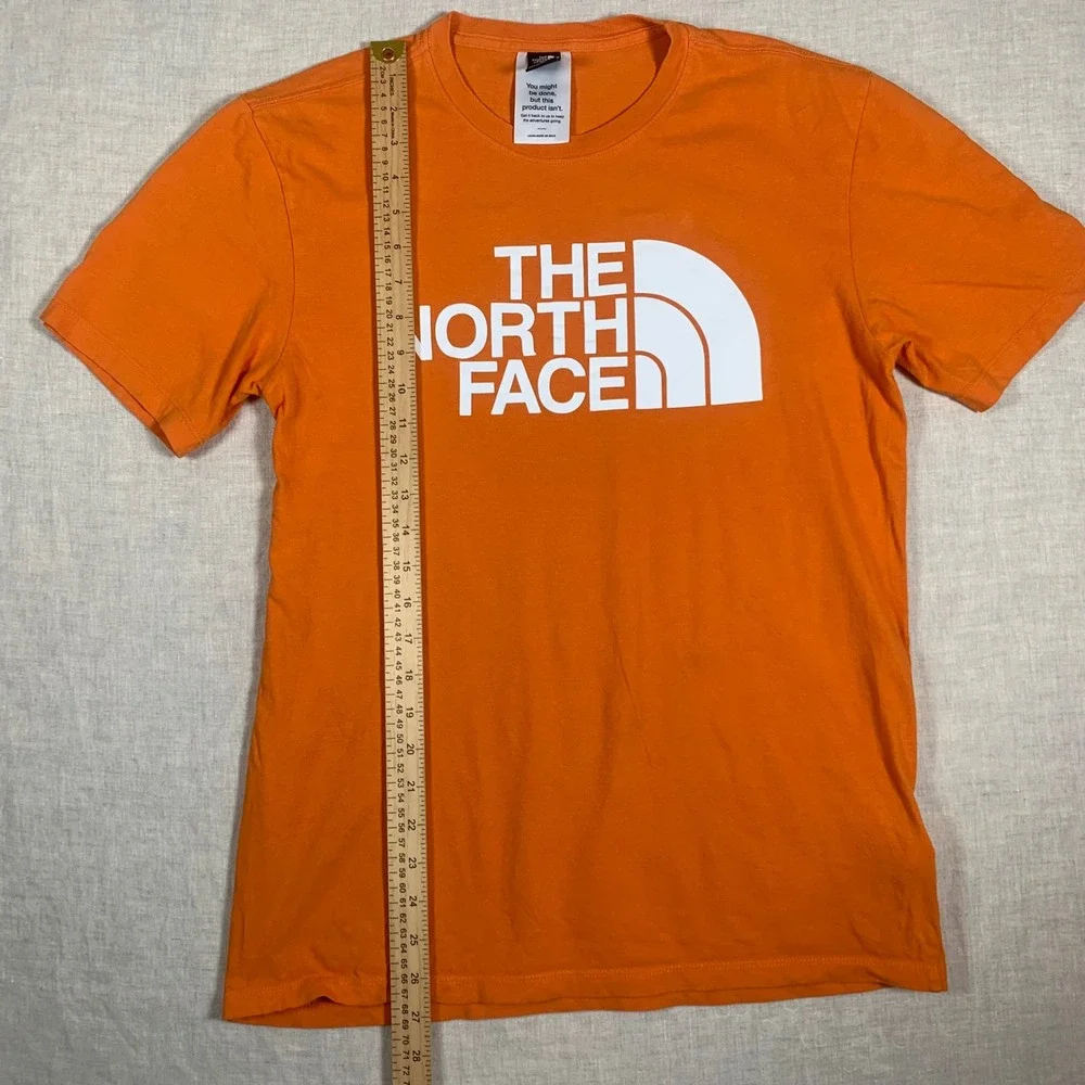 The North Face Graphic Tee Mens Small Orange Good Circular Design Logo T-Shirt